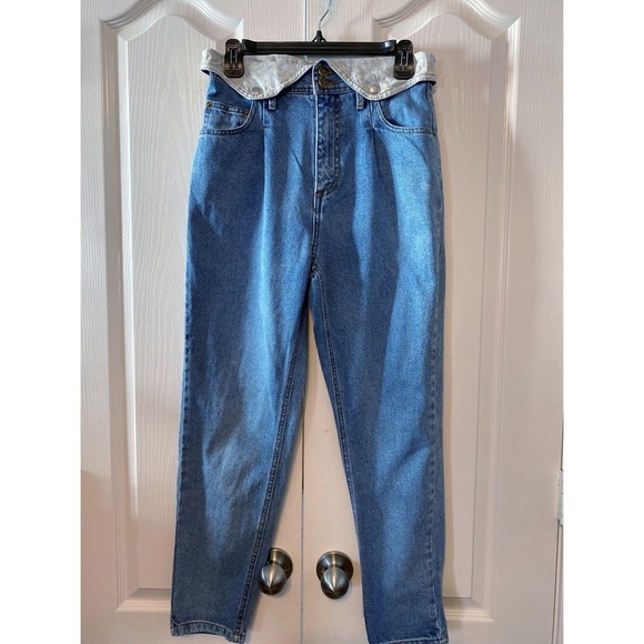 BDG Urban Outfitters Mom Jean size 26 - Picture 1 of 13